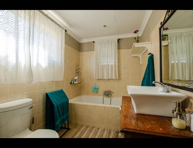 3 BEDROOM DUET FOR SALE IN MONUMENT PARK
